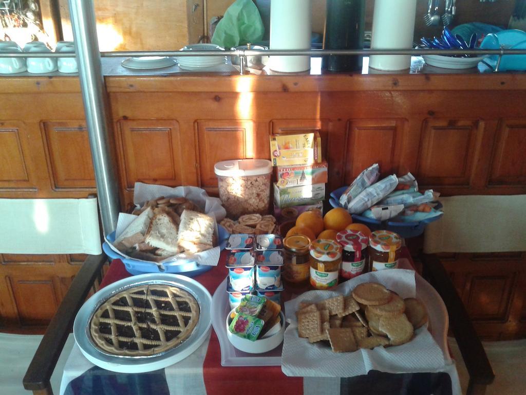 Botel Boat & Breakfast Caicco Freedom Venedig