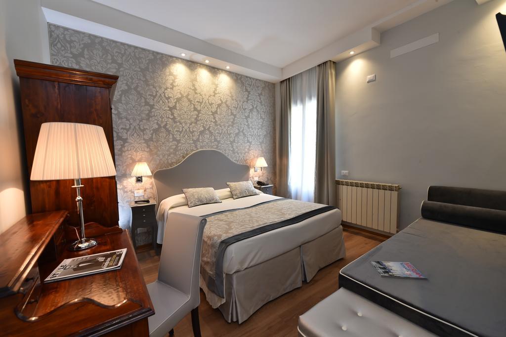Hotel Rosa Venise