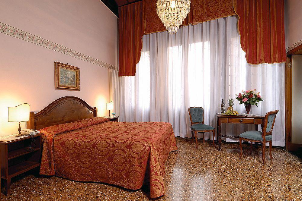 Hotel De L'alboro 3*
