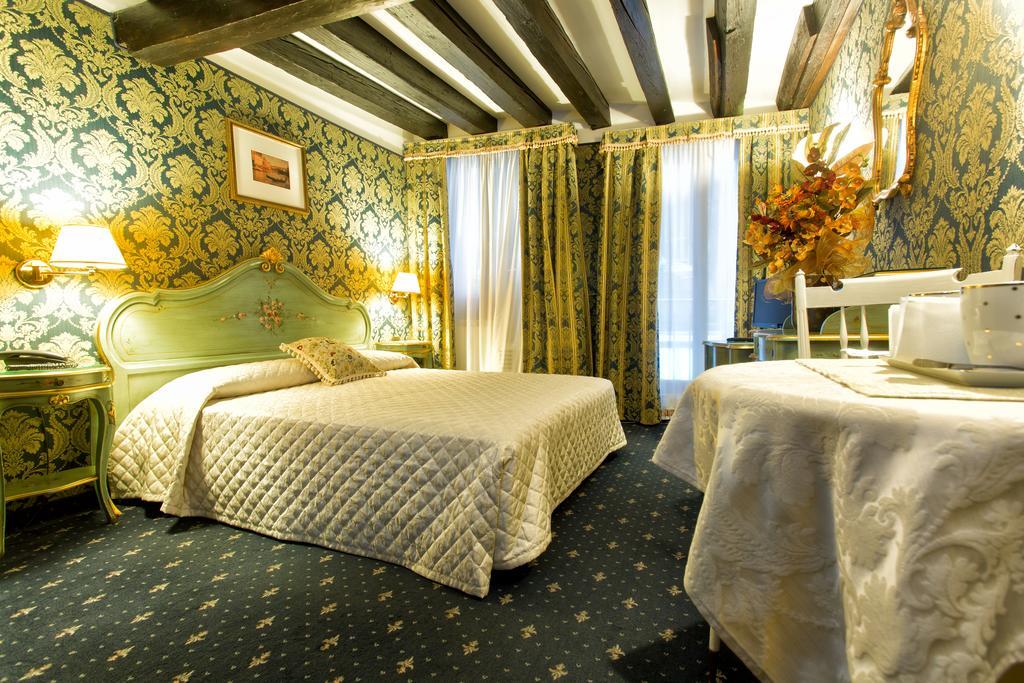 Bed & Breakfast Ca' Della Loggia Venetië