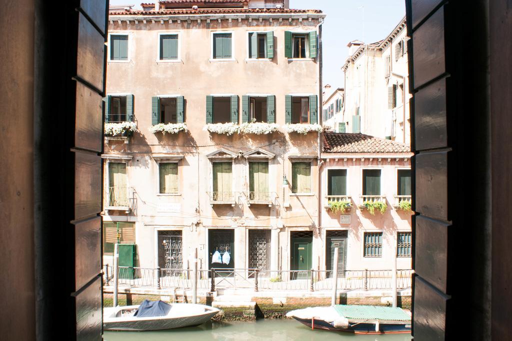 Bed & Breakfast San Firmino Canal View Venice