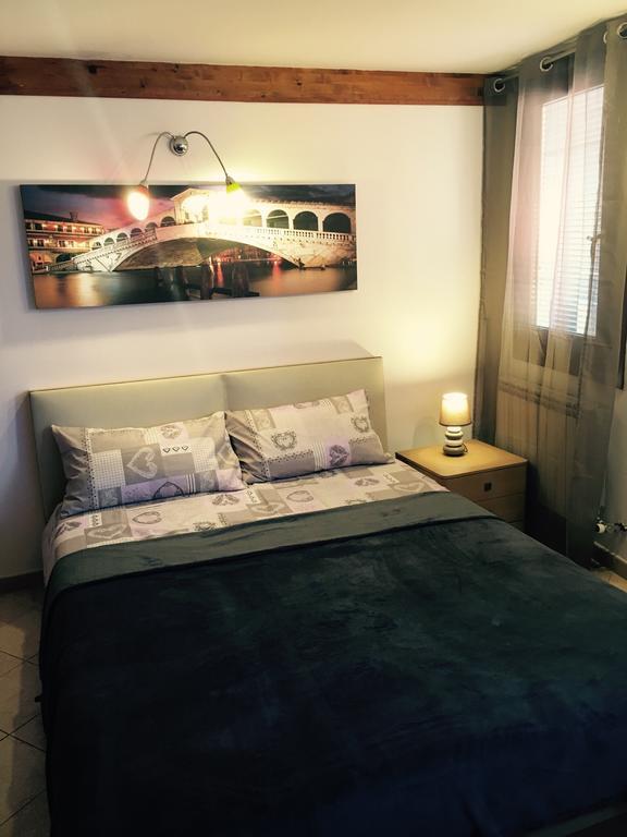 Best Flat Apartment *