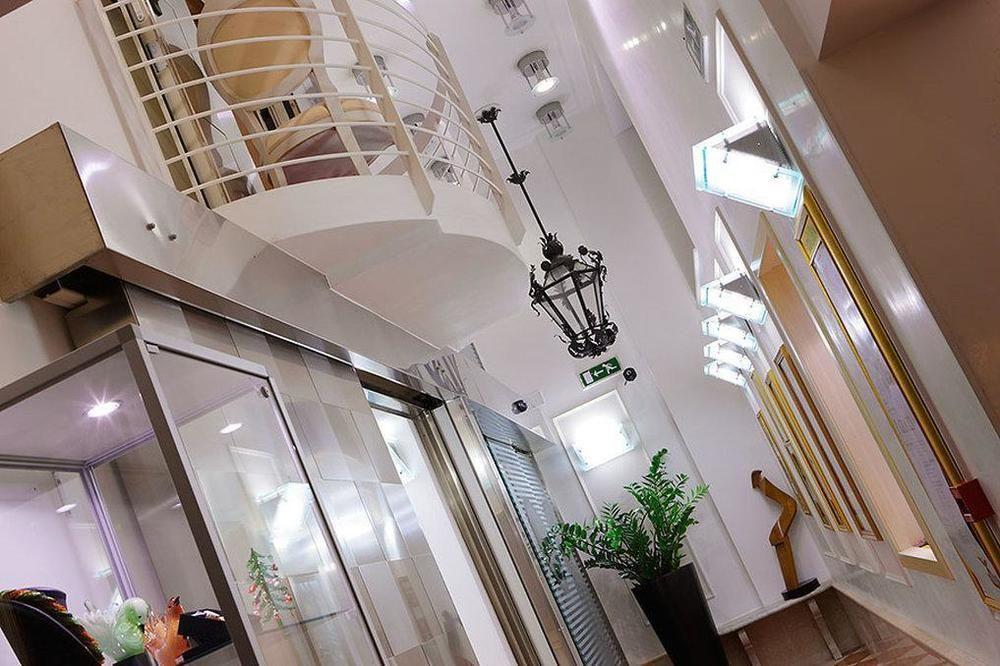 Becher Hotel Venise