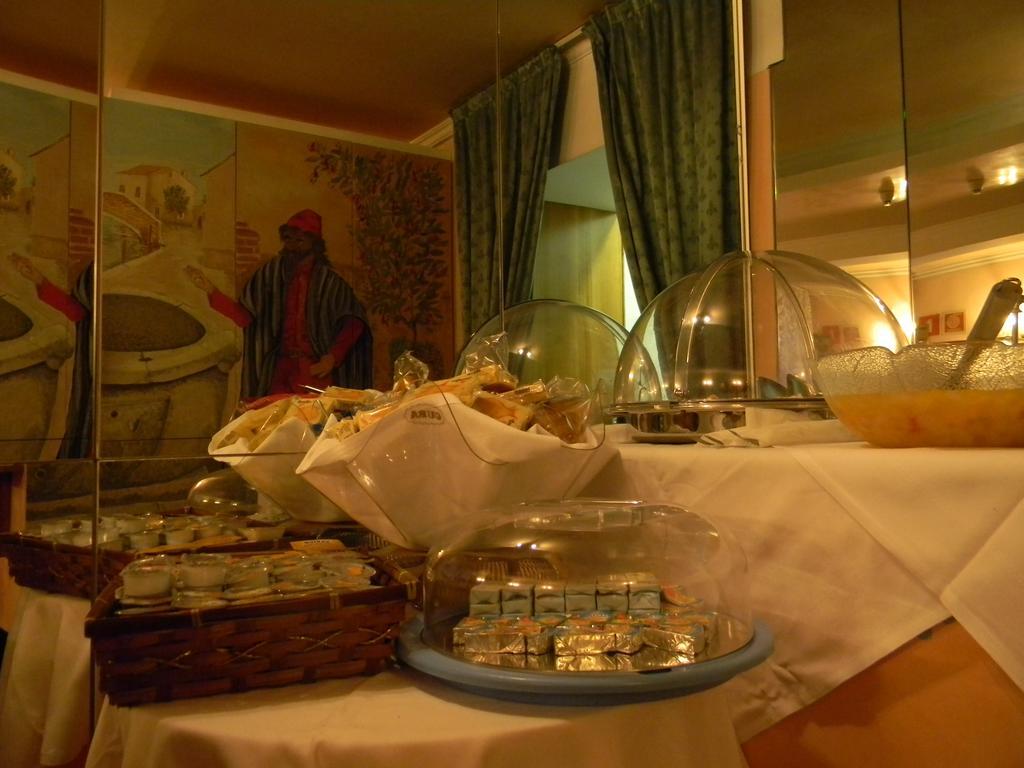 Hotel Pantalon