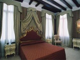 Dimora Dogale Maison d'hôtes 3*