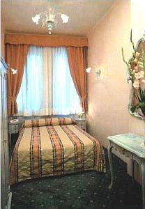 Alcyone Hotel