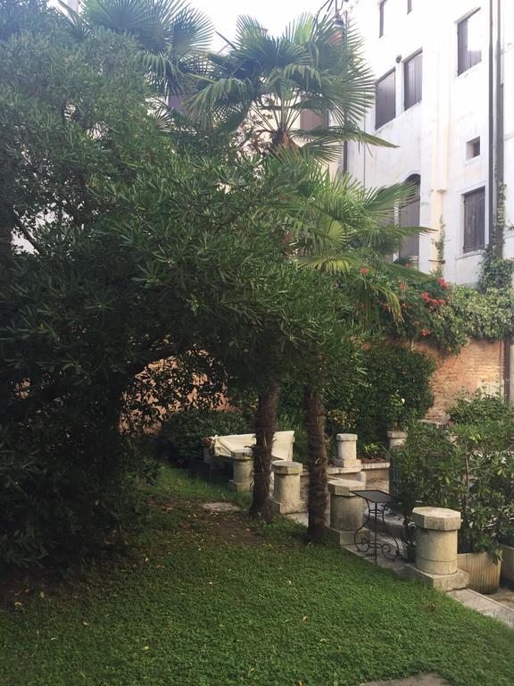 Appartamento In A Lovely Garden Biennale Flat