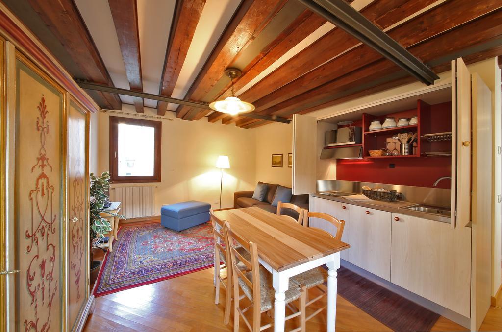 Appartamento Palazzo Foscarini . Venezia