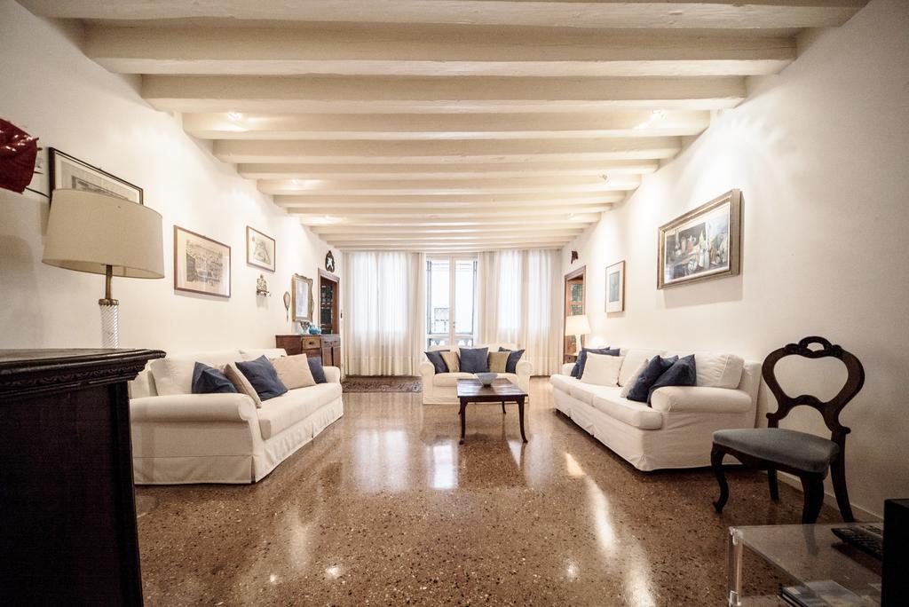 Apartment Accademia Terrazza Venice