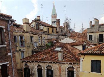 Dogi Appartement Venise