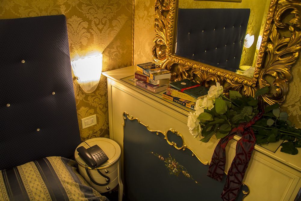 Becher Hotel
