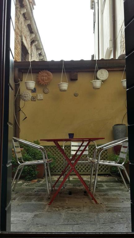In A Lovely Garden Biennale Flat * Venezia