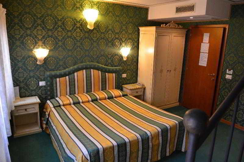 Residenza La Campana 3*