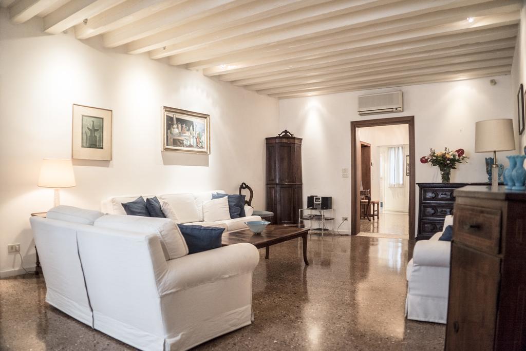 Apartment Accademia Terrazza Venice