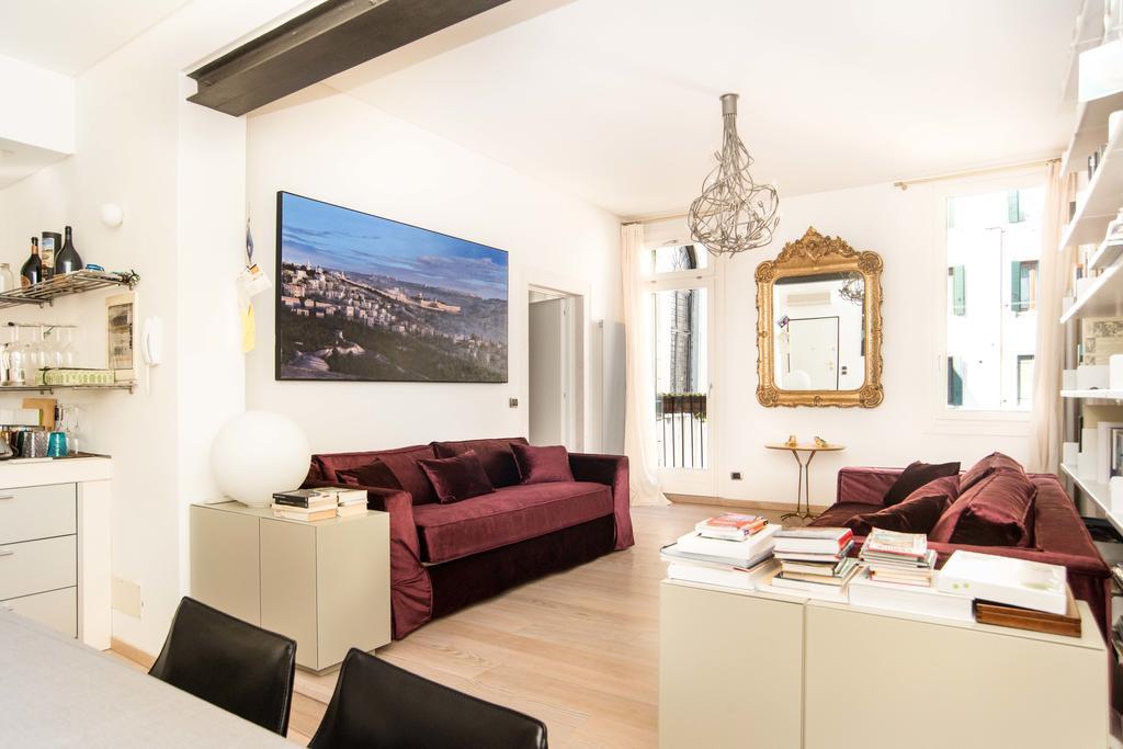 Appartement Ghetto Modern Apt For 4, *