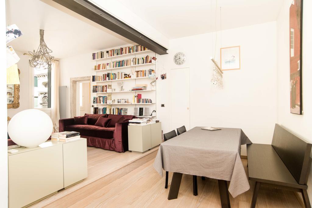 Ghetto Modern Apt For 4,