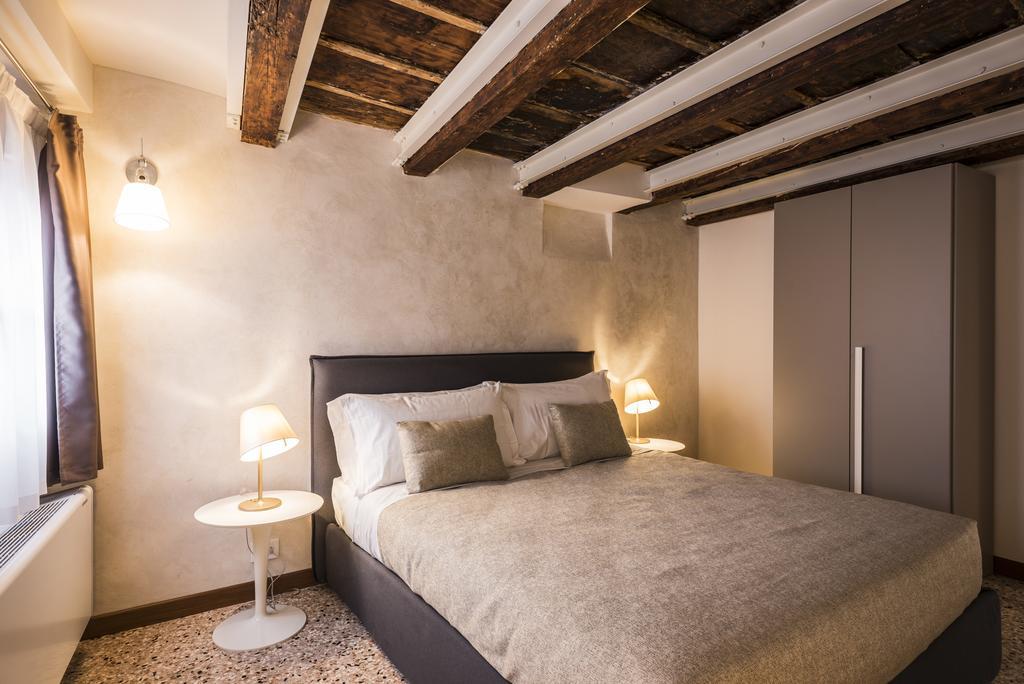 Myplace Campo Santa Margherita * Venise