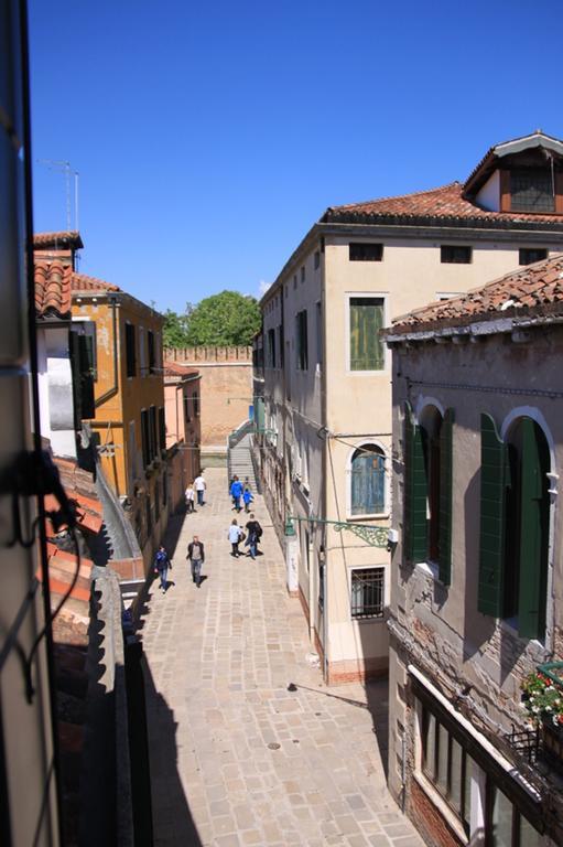 Le Conterie Blu E Rosse *