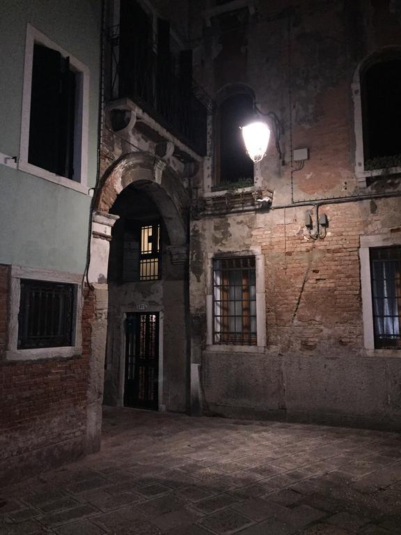 Maison D'Ax Venice Center Apartment