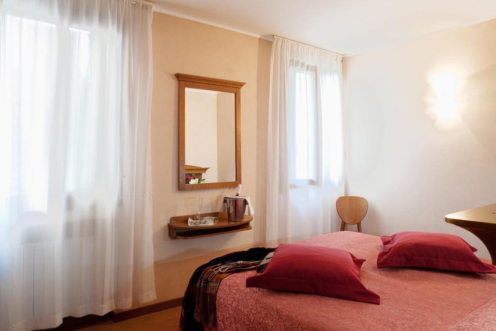 Hotel Hs 2*