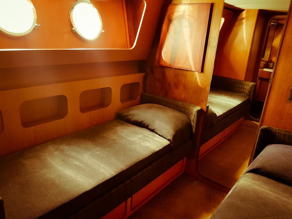 Yacht Diva Bateau-hôtel *