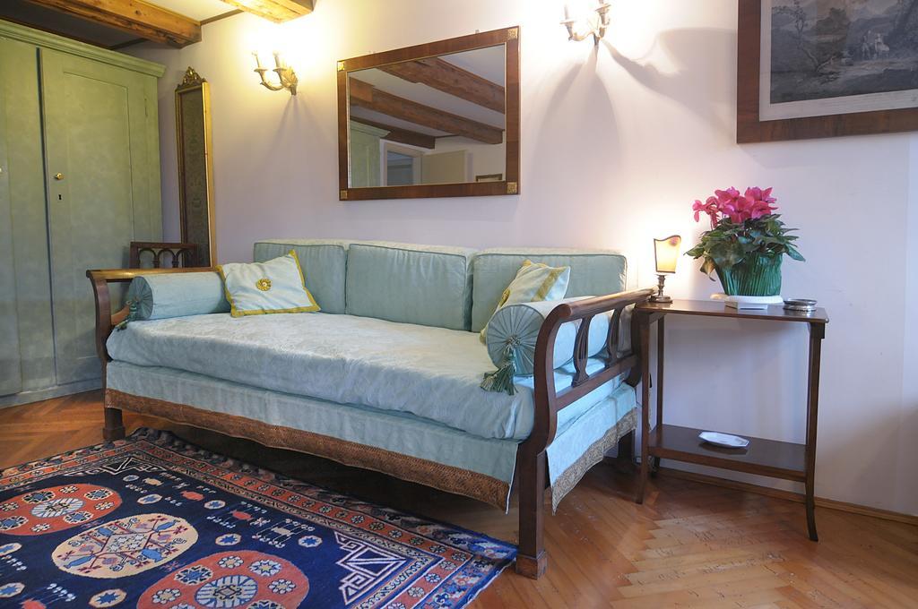 Palazzetto Da Schio * Venice