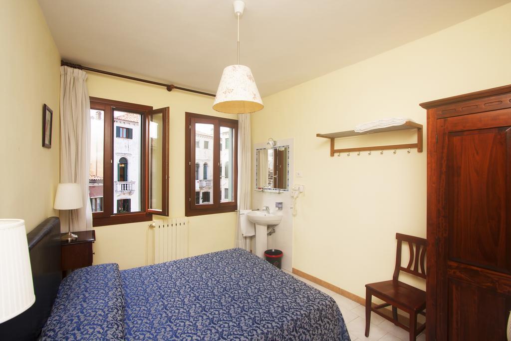 Hotel Dalla Mora *