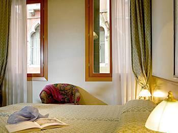 Commercio & Pellegrino Hotel