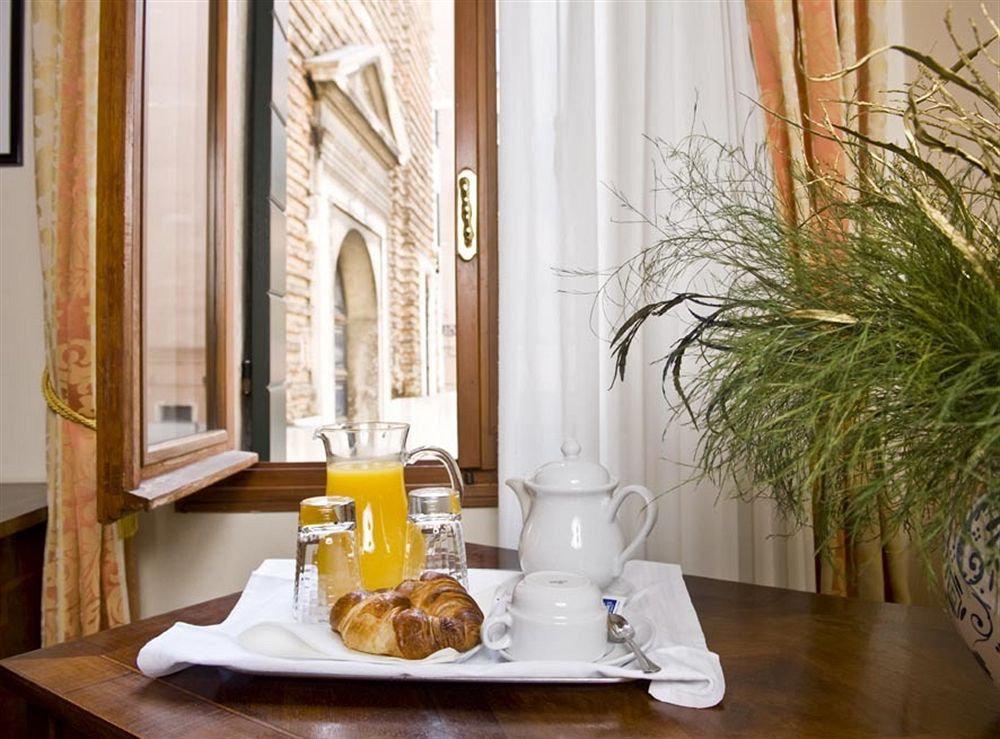 Bed & Breakfast La Locandiera 3*
