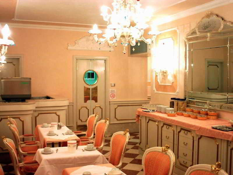 Canaletto Hotel