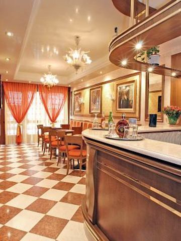 Fontana Hotel