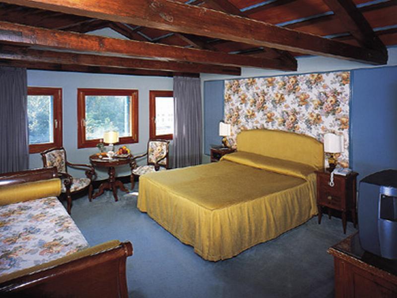 Santa Chiara 4*