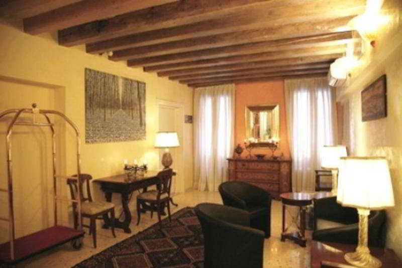Antigo Trovatore 3* Venise