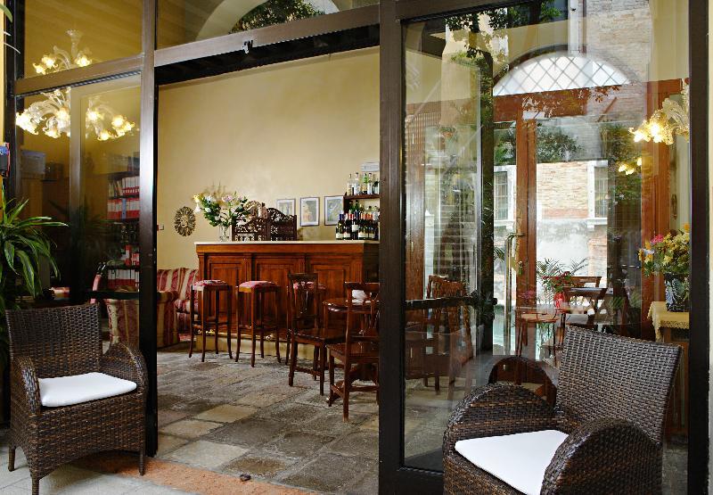 La Corte