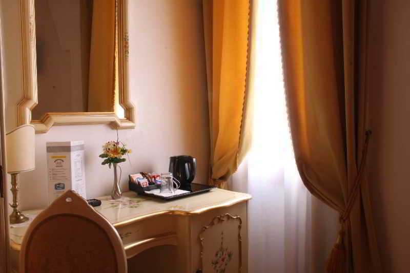Apostoli Palace Couette-café 3*