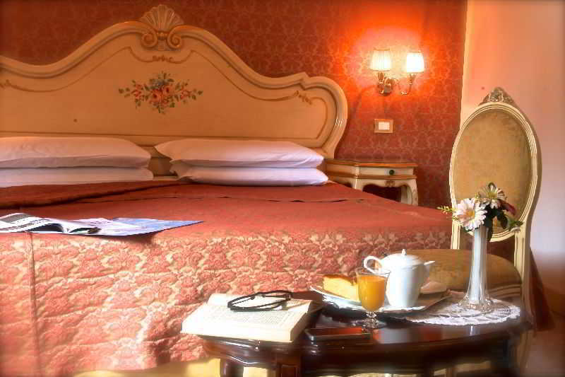 Apostoli Palace Couette-café Venise
