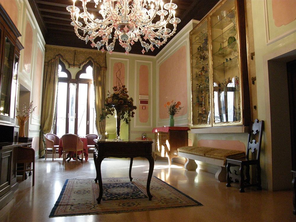 San Moise Hotel