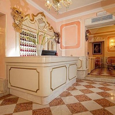 Canaletto Hotel