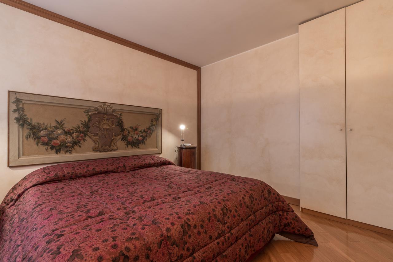 Apartment La Fenice Double Canal View Venedig