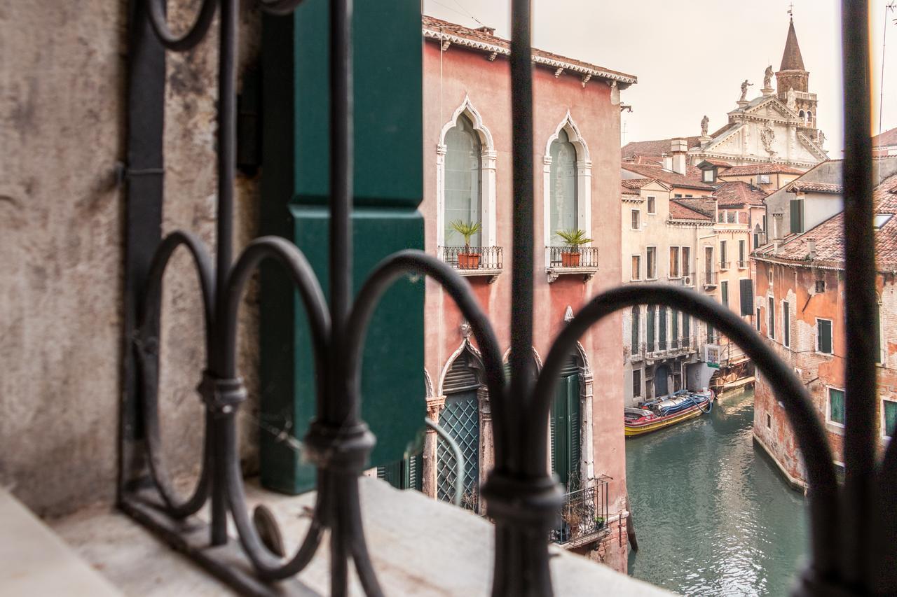 La Fenice Double Canal View * Venedig