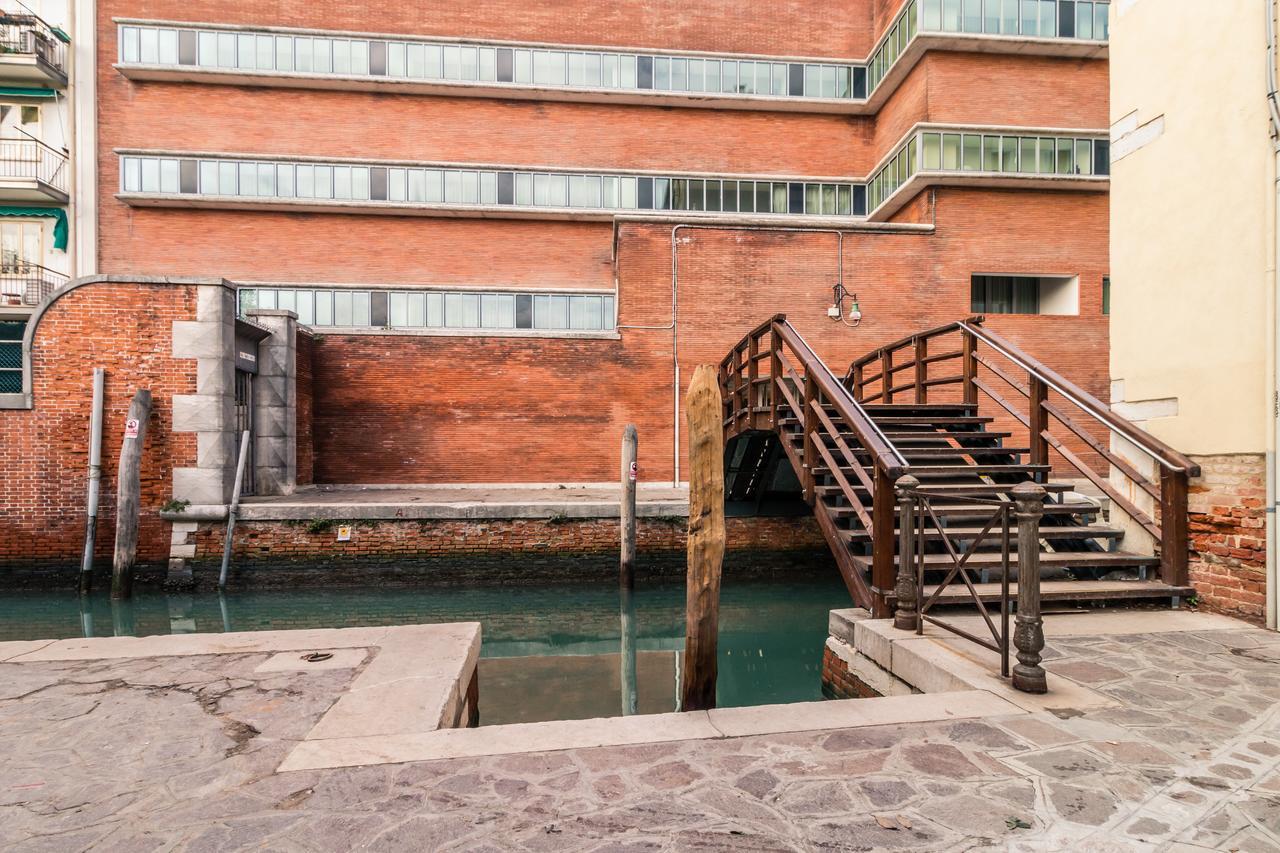 Mazzoni 10 * Venedig