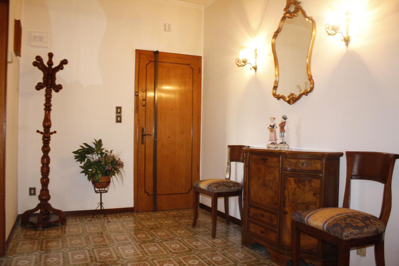 Apartment 2978b *