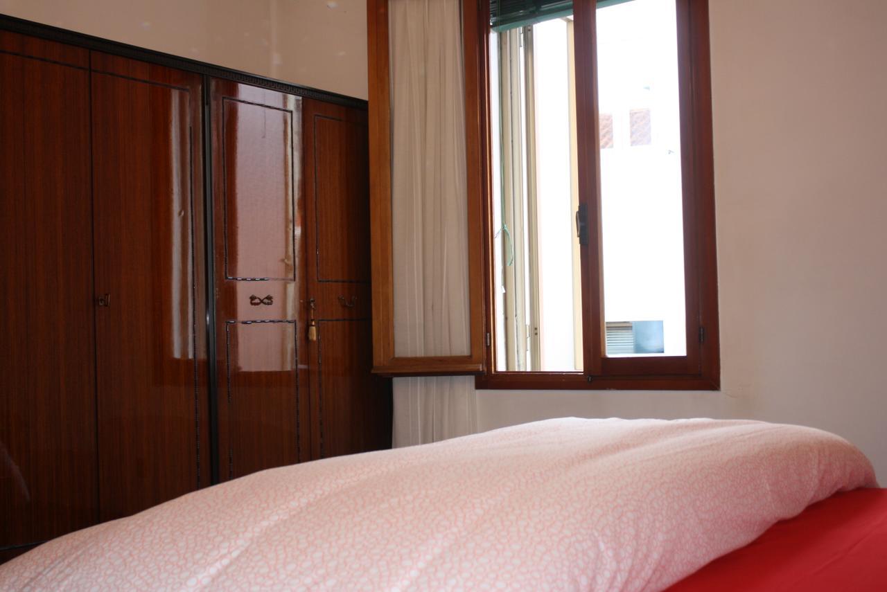2978b Apartment *