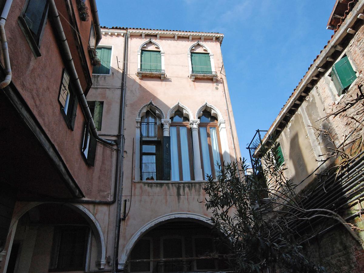 Palazzo Pizzamano Venise