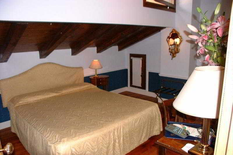 Hotel Pantalon Venise