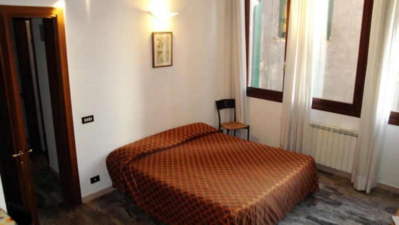 Hotel Ariel Silva 2*