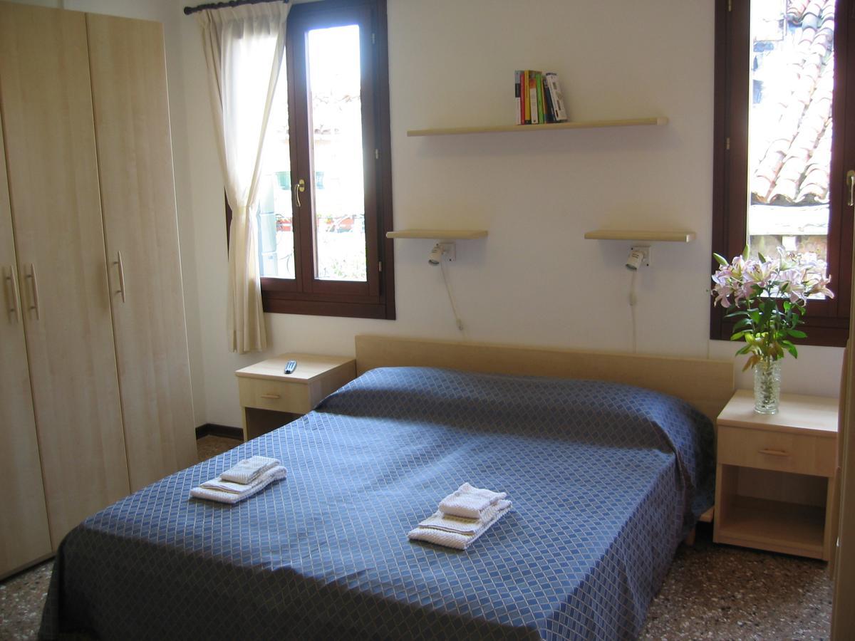 Santo Stefano - Couette-café 3*