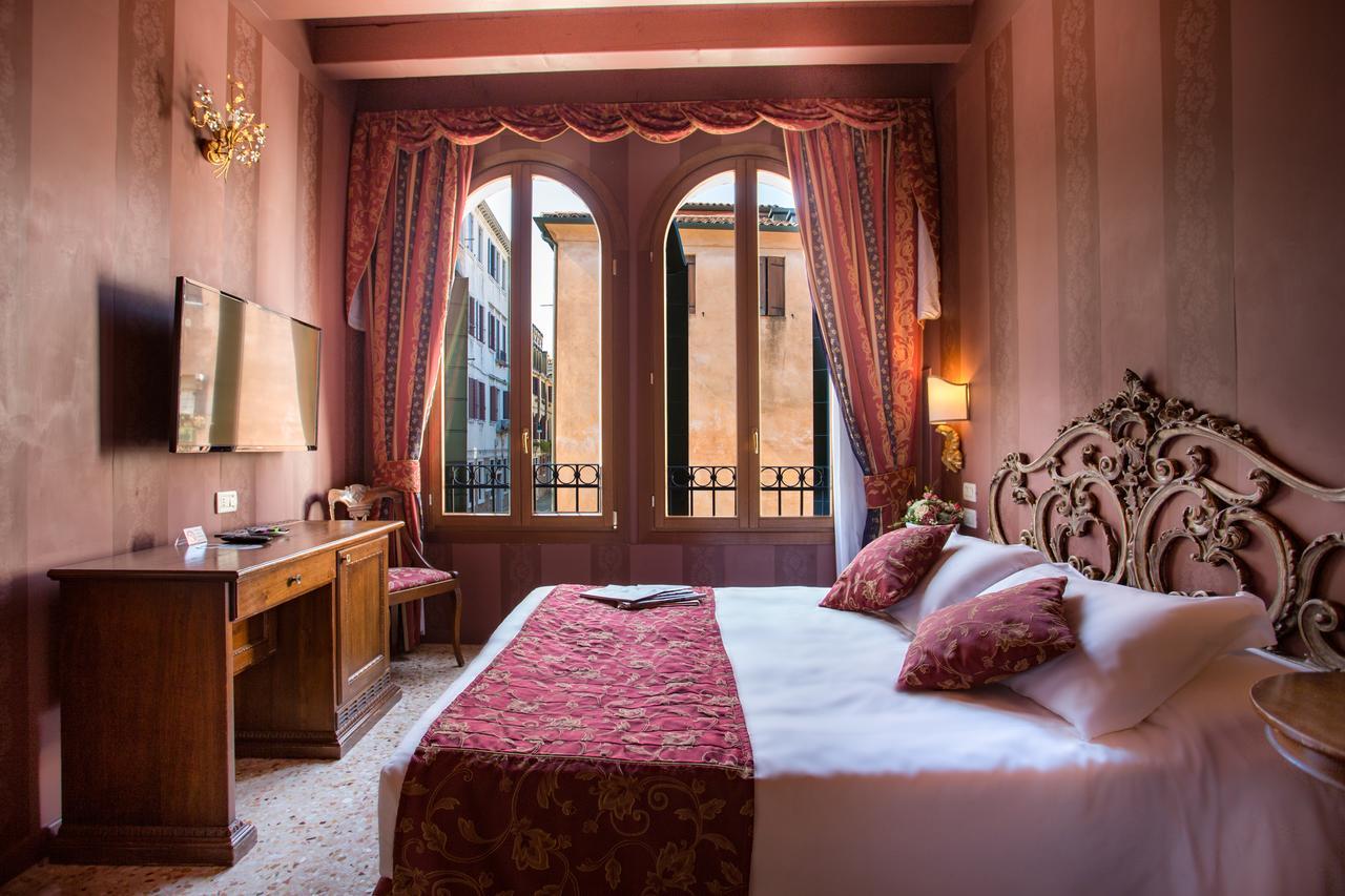 Tiziano 3* Venise