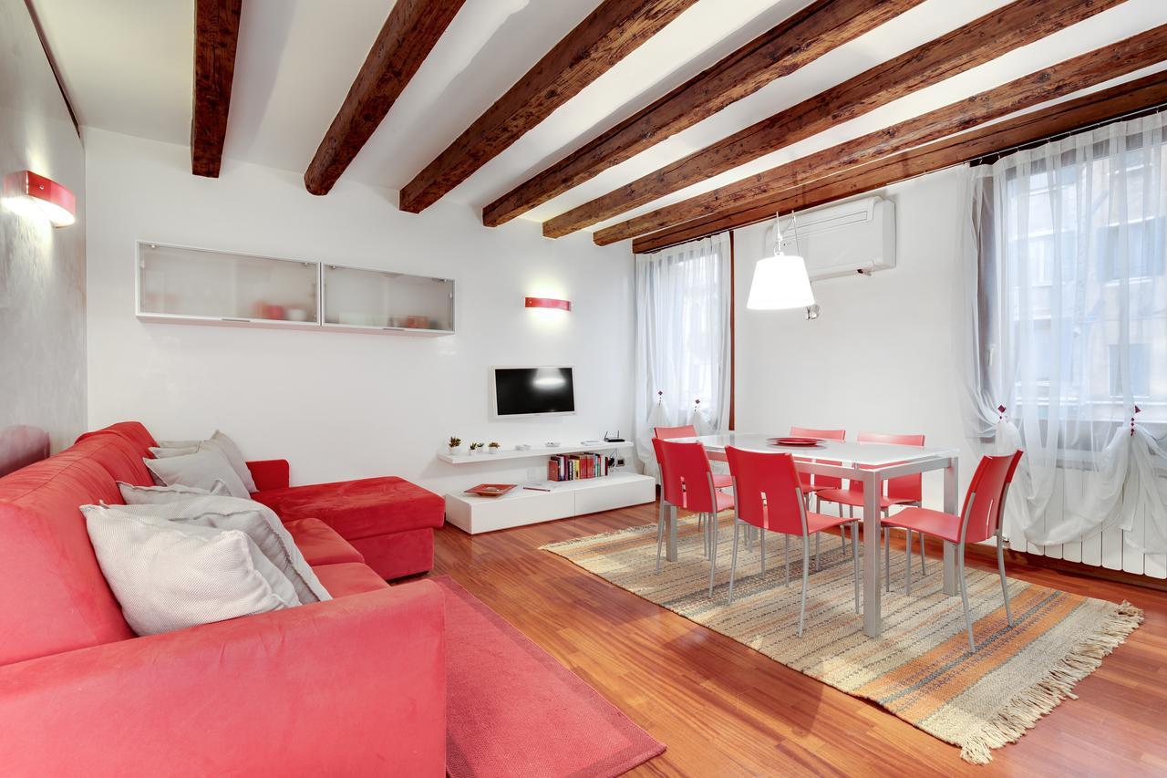 Apartment Biennale *