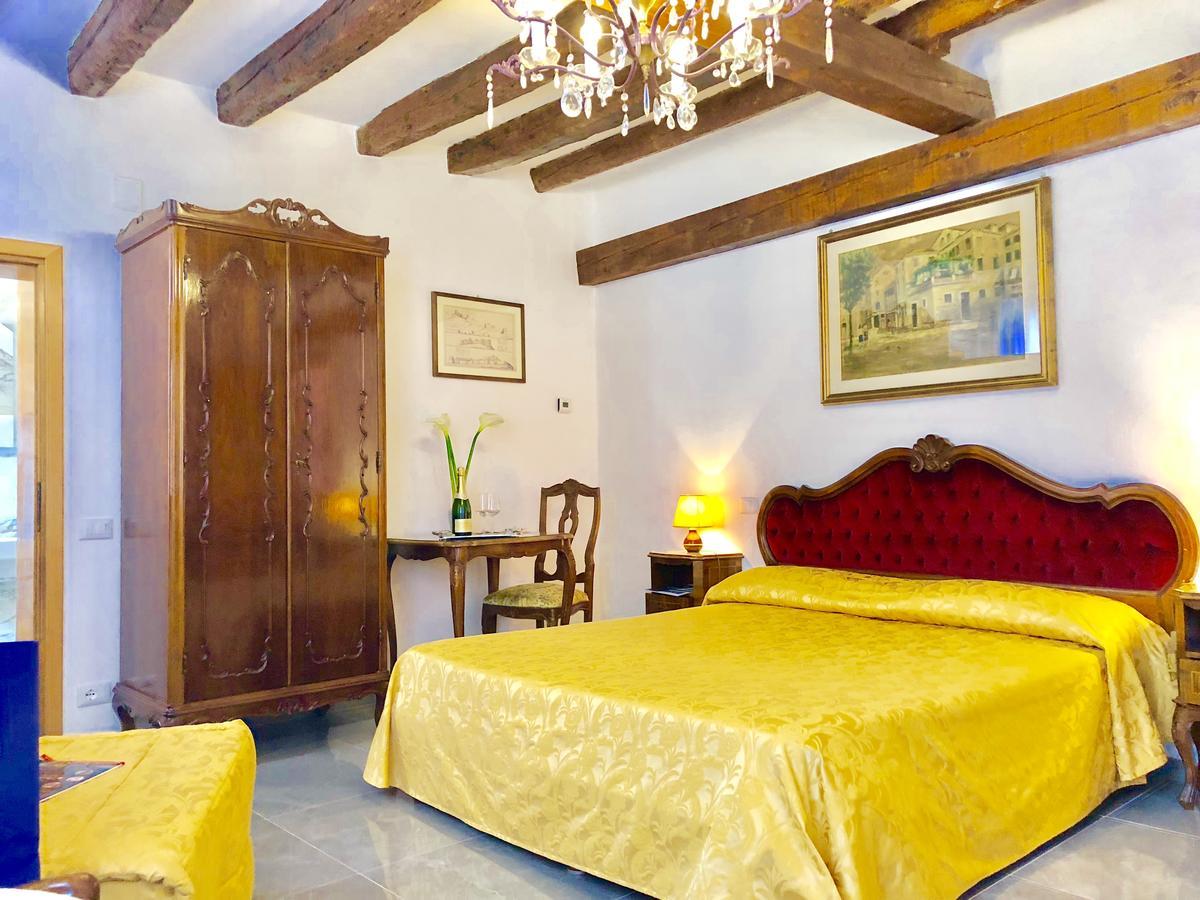 Hotel Ariel Silva 2*